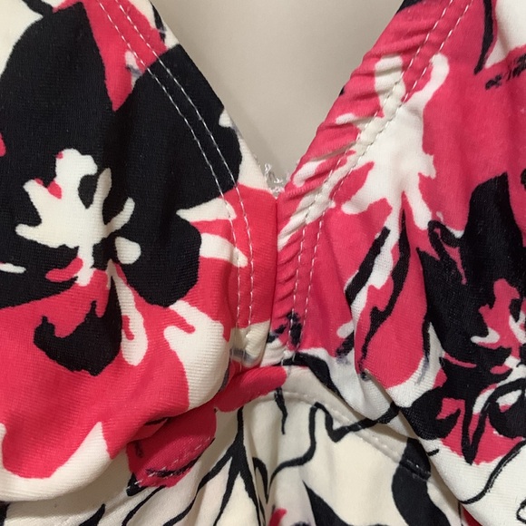 18W-20W (2x) swim top - Picture 3 of 12